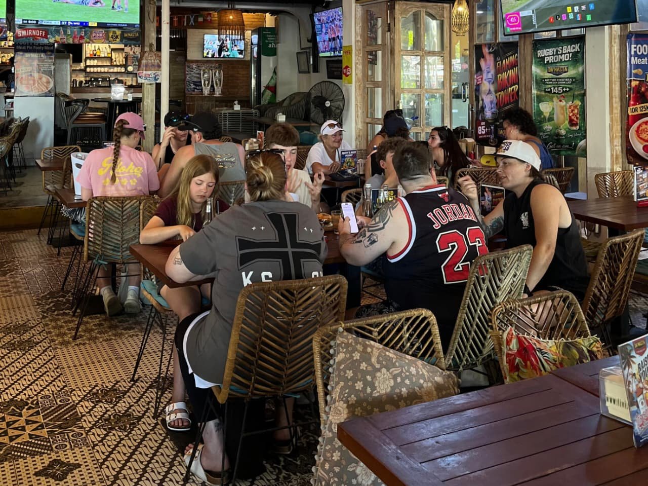Best Live Seafood and Sport Bar in Seminyak